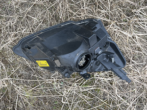 Honda Civic 2001-2004 (EP/EU) vasak esituli (2 foto / 3)
