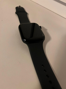 Apple Watch 7 45mm (3 foto / 3)