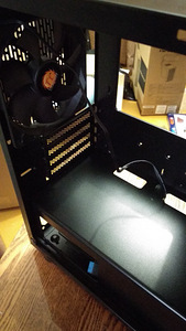 Korpus Thermaltake Versa H18 (3 foto / 8)
