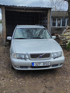 Müüa Volvo v70 (1 foto / 4)