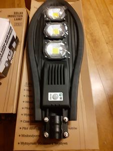 Väljas LED päikesevalgusti (2 foto / 4)