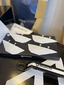 BRUNOTTI BlackHawk 141cm.+Pads.NEW (3 foto / 5)