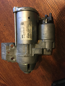 BMW F30 starter (1 foto / 1)