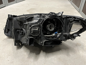 BMW F10 Esituli (5 foto / 10)