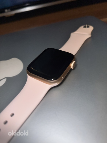 Apple Watch SE 44 mm (foto #1)