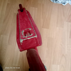 Laste tõukeratas (2 foto / 3)