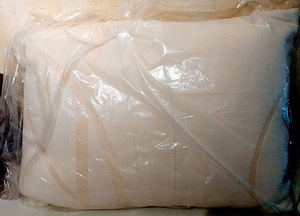 LOT! Dormeo klaasikaline padi 50X70 Bamboo (2 foto / 2)