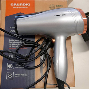 LOT! Фен Grundig HD 4880 (2 фото из 2)