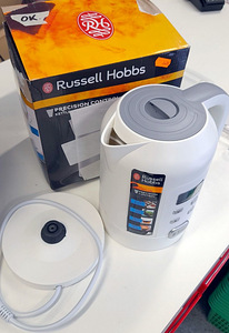 Регулируемый чайник Russell Hobbs 21150-70 (2 фото из 4)
