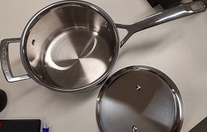LOT! Le Creuset kastrul kaanega - 18cm 2.8L terasest (3 foto / 3)