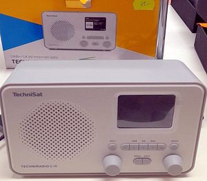 LOT! TechniSat TECHNIRADIO 6 IR DAB+ Raadio FM Kell (2 foto / 2)