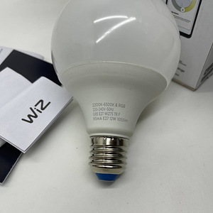 LOT! Lambipirn WiZ LED, rgb, E27, 11 W, 1055 lm (3 foto / 5)