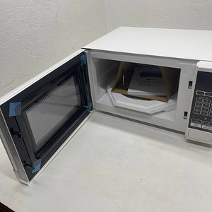 LOT! UUS SHARP R670W 2in1 Mikrolaineahi grill 20 L, 1000 W (8 foto / 10)