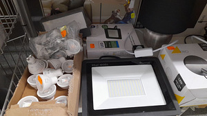 LOT! Valgusti,lampid,LED-Philips,Steinel,EGLO,Nanoleaf (4 foto / 9)