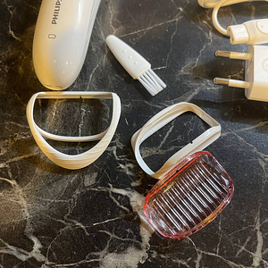LOT! Naiste raseerija Philips BRL140 (7 foto / 10)