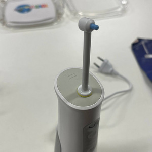 LOT! Oral-B irrigator AquaCare 6 Pro-Expert juhtmevaba (6 foto / 10)