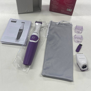 LOT! Philips Essential BRT383/15 bikiinitrimmer Märg ja kuiv (3 foto / 10)