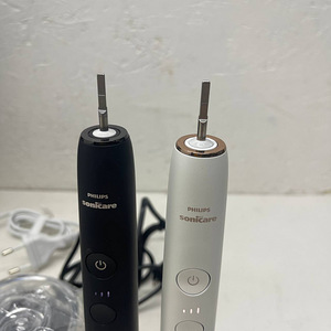 LOT!Philips Sonicare DiamondClean 9000 elektriline hambahari (6 foto / 10)