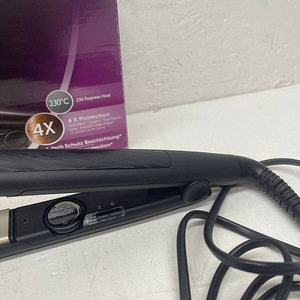Выпрямитель для волос Remington Ceramic Straight (3 фото из 10)