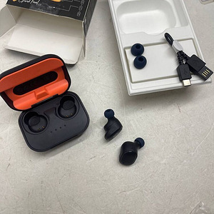 LOT! skullcandy juhtmeta kõrvaklapid (9 foto / 9)