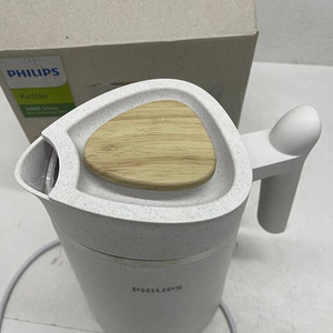 LOT! Philips 5000 Series 1.7l 2000w veekeetja (3 foto / 9)