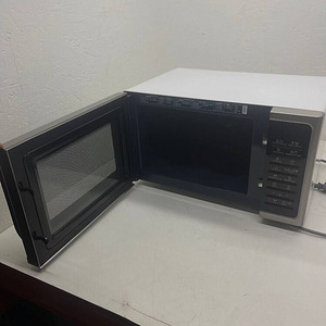 LOT! Mikrolaineahi Samsung MC28H5015AW 28l (8 foto / 10)