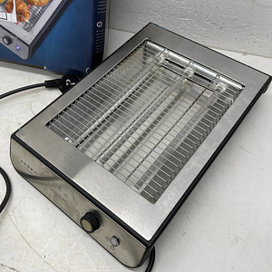 Гриль Cecotec 900 Вт Turbo EasyToast (4 фото из 10)