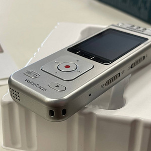 Диктофон Philips VoiceTracer Диктофон DVT4110 (5 фото из 8)