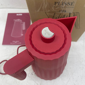 LOT! Alessi Plissé MDL06 R veekeetja 1,7 l (8 foto / 10)