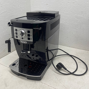 LOT! De'Longhi Perfetto Magnifica S ECAM22 kohvimasin 1450W (3 foto / 10)