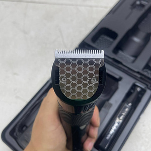 LOT! Babyliss Juukselõikur + trimmer + kohver (4 foto / 9)