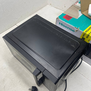 LOT! Hisense H20MOBS1HG 20 l 700W Grill (5 foto / 10)