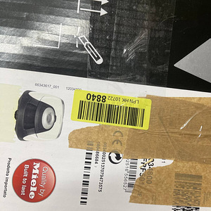 МНОГО! Компактный пылесос без мешка Amazon Basics 2,5 л, 700 Вт (8 фото из 8)