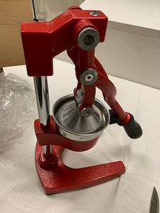 LOT! Käsi Mahlapress BEPER MD.404 Punane (8 foto / 9)