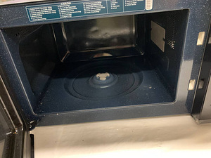 LOT! Mikrolaineahi Samsung MS23K3513AK Ei tööta (9 foto / 9)