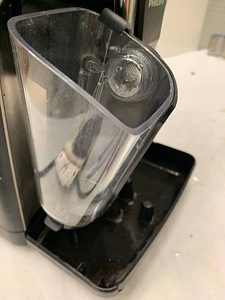 LOT! Kohvimasin PHILIPS EP5447/90 Täisautomaatne (9 foto / 10)