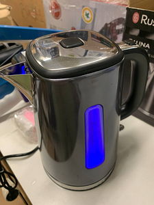 RUSSELL HOBBS Luna Чайник 2400W 1,7л (6 фото из 6)
