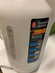 Регулируемый чайник Russell Hobbs 1,7 2200W (3 фото из 7)