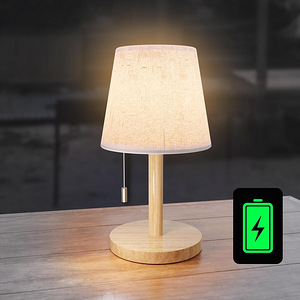 LOT! UUS LED juhtmeta laualamp GGII PBG-1625 (3 foto / 5)
