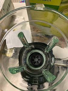 LOT! UUS Kokteilišeiker Philips HR2291 Blender 600 W (3 foto / 6)