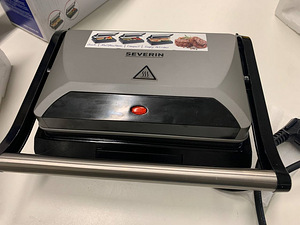 LOT! Kontaktgrill Severin KG 2394 800W (3 foto / 5)