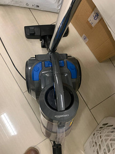LOT! Amazon Basics пылесос 700W (5 фото из 6)