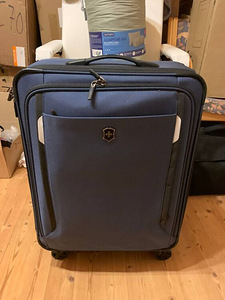 ЛОТ! Чемодан Victorinox Werks Traveler 5.0 (8 фото из 8)