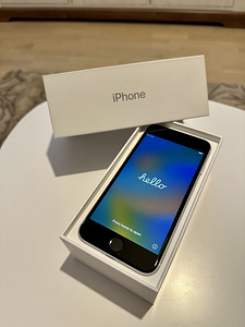iPhone SE 2020, 64GB (1 foto / 5)