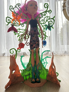 Monster High Treesa Thornwillow nukk Garden Ghouls seeriast (2 foto / 2)