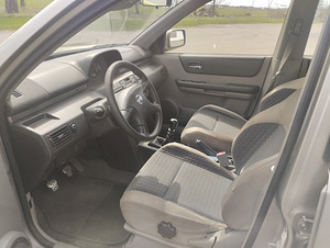 NISSAN X-TRAIL D (5 foto / 5)