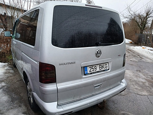 VOLKSWAGEN MULTIVAN 2007 (7 фото из 7)