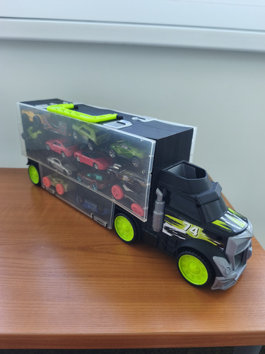 Машинки Hot Wheels и сборная горка