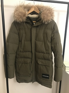 Calvin klein parka, suurus s (1 foto / 3)