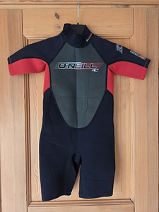 Oneill kalipso s 6 (sobib s 110-116) (1 foto / 2)